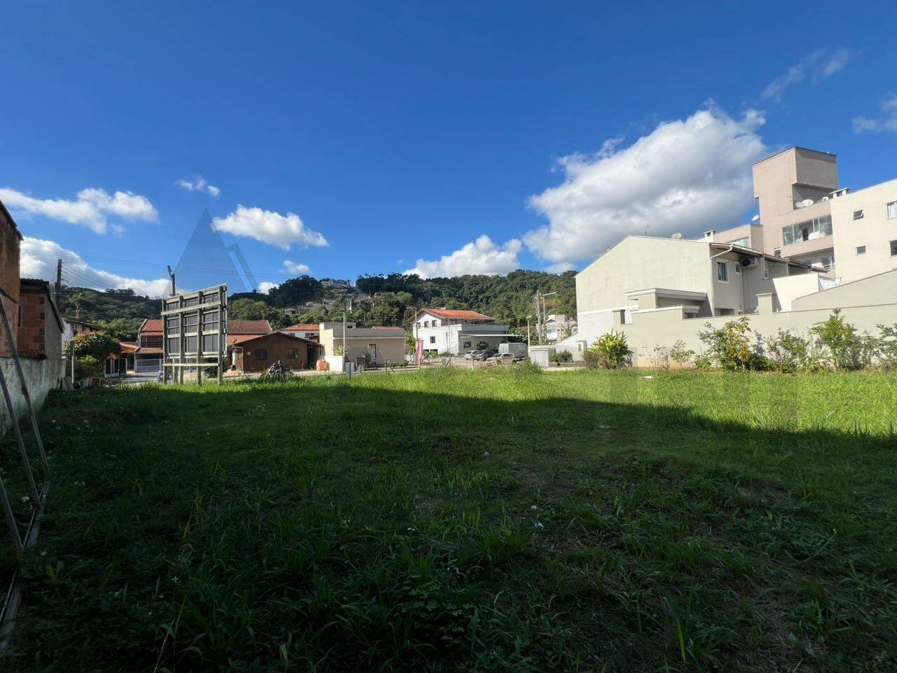 Lote à venda no Souza Cruz: 