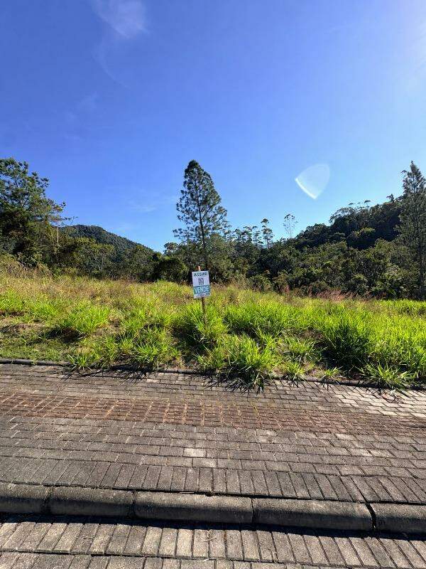 Lote à venda no Aimoré: 