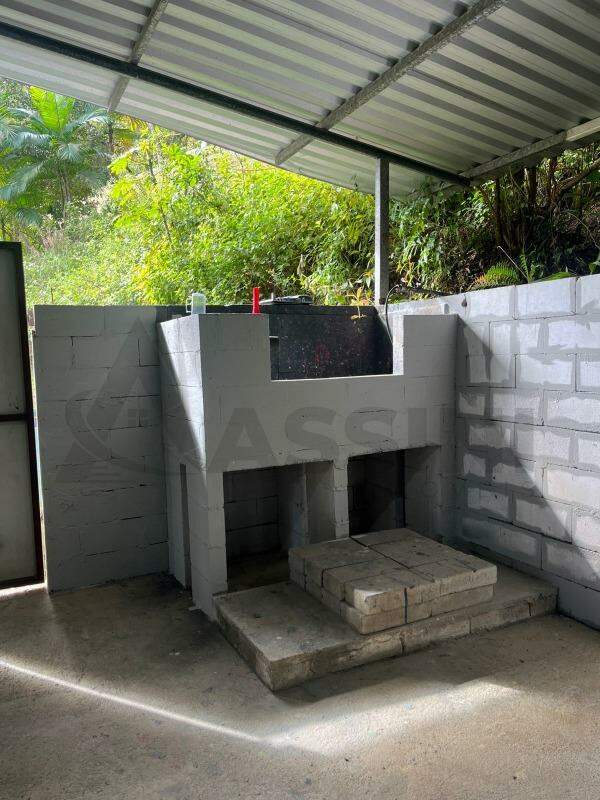 Galpão para aluguel no Azambuja: 