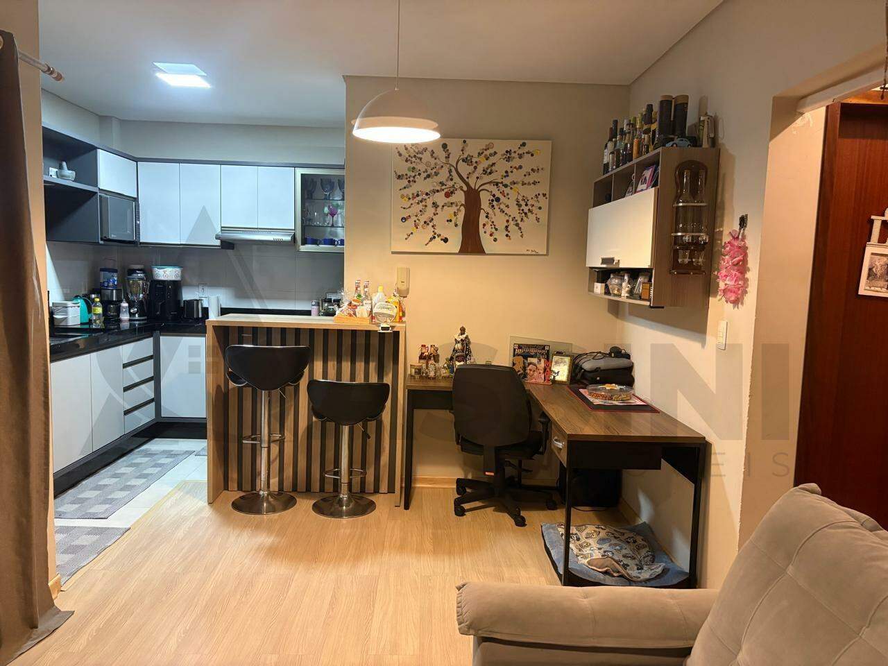 Apartamento à venda no Bateas: 