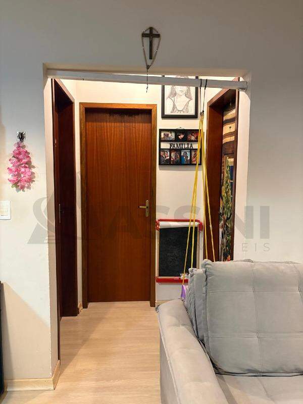 Apartamento à venda no Bateas: 