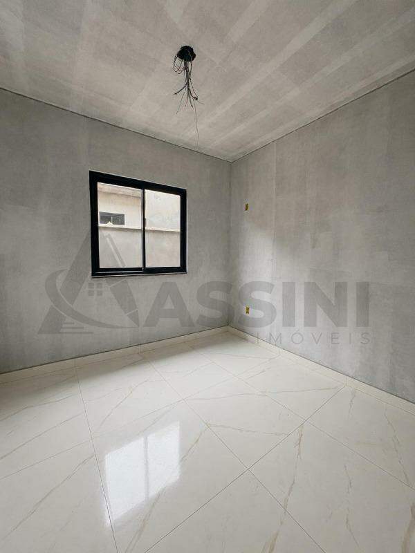 Casa à venda no Aimoré: 