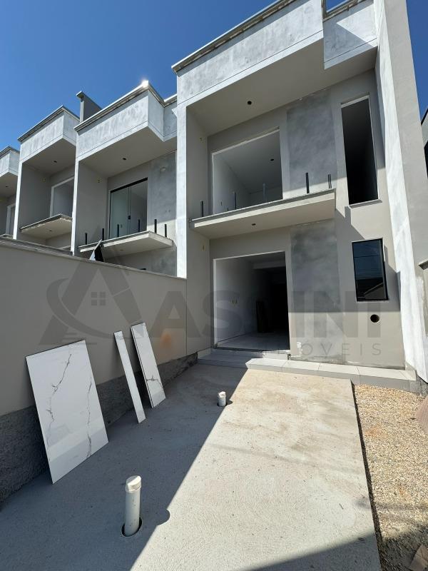 Casa à venda no Dom Joaquim: 