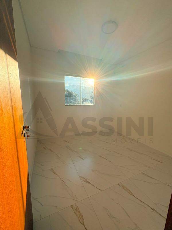 Casa à venda no Lageado Baixo: 