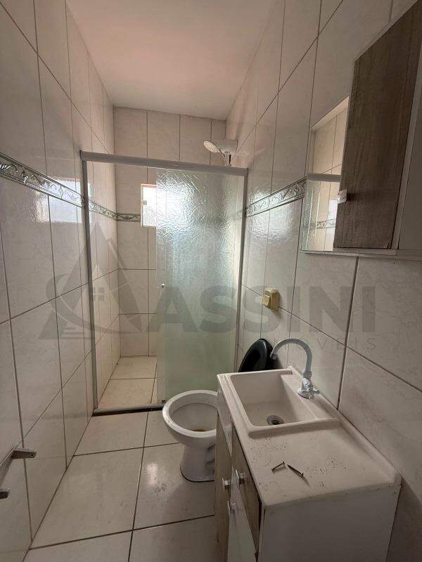 Casa à venda no Primeiro de Maio: 