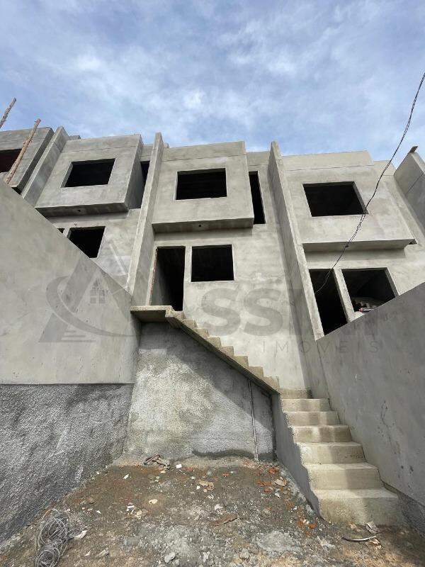 Casa à venda no Limeira Baixa: 
