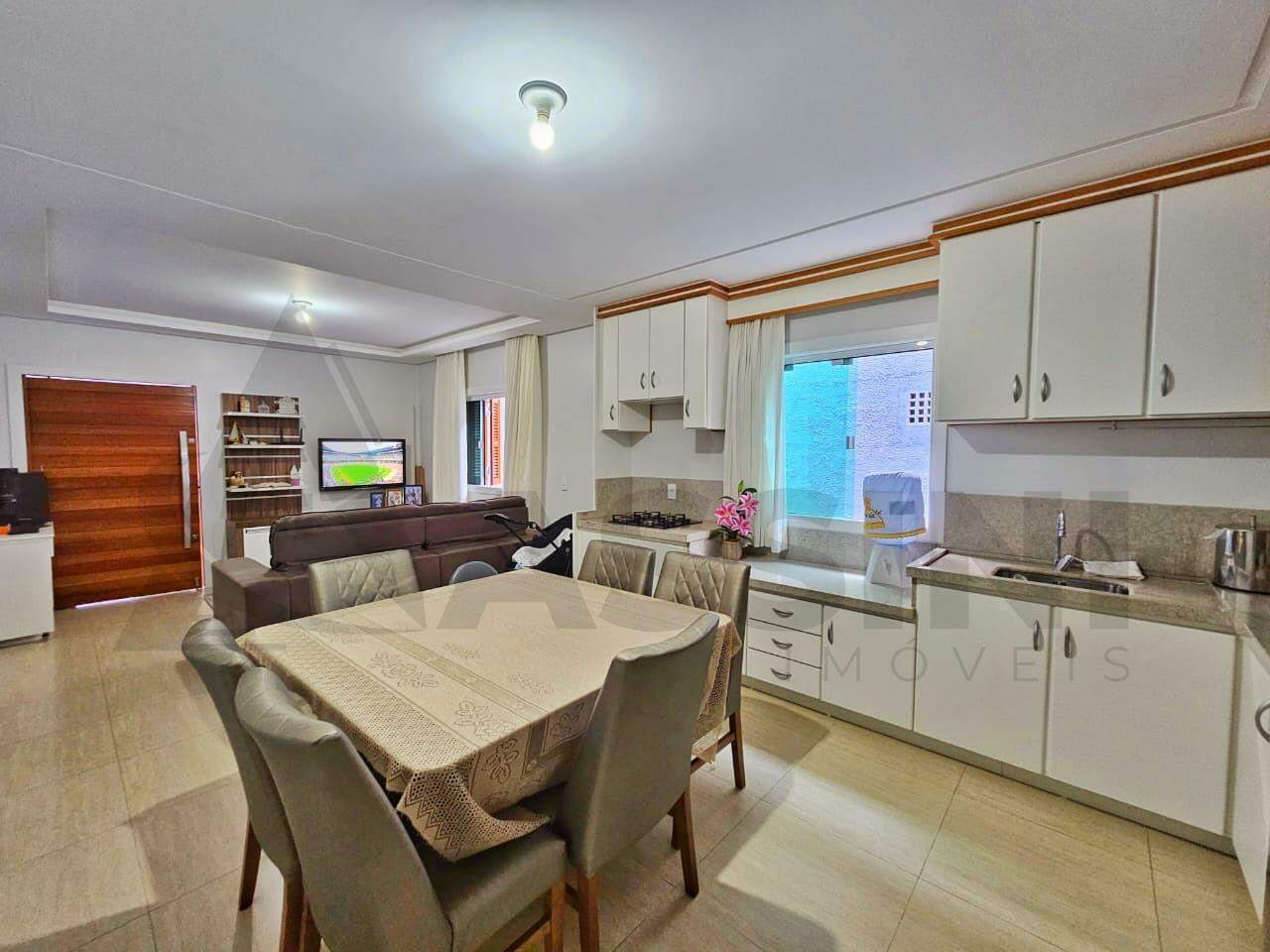 Casa à venda no Dom Joaquim: 