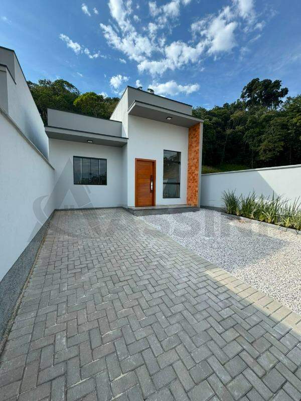 Casa à venda no Cedro Alto: 