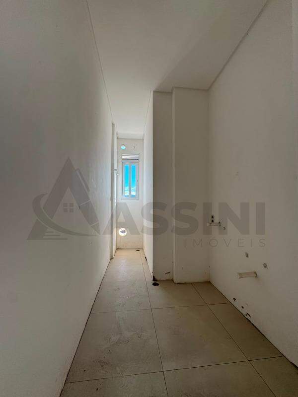 Apartamento à venda no Souza Cruz: 