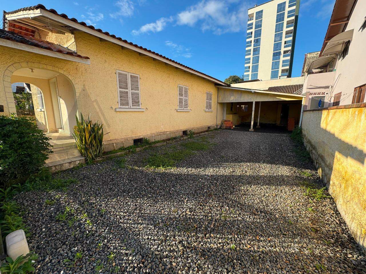 Casa para aluguel no Santa Rita: 