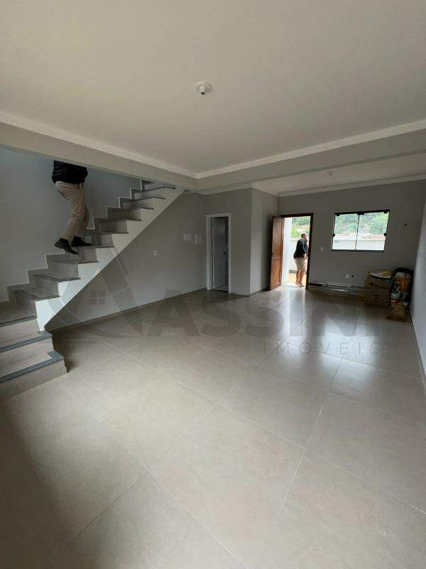 Casa à venda no Cedrinho: 