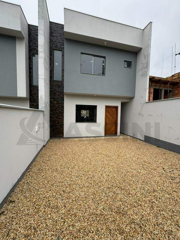 Casa à venda no Cedrinho: 