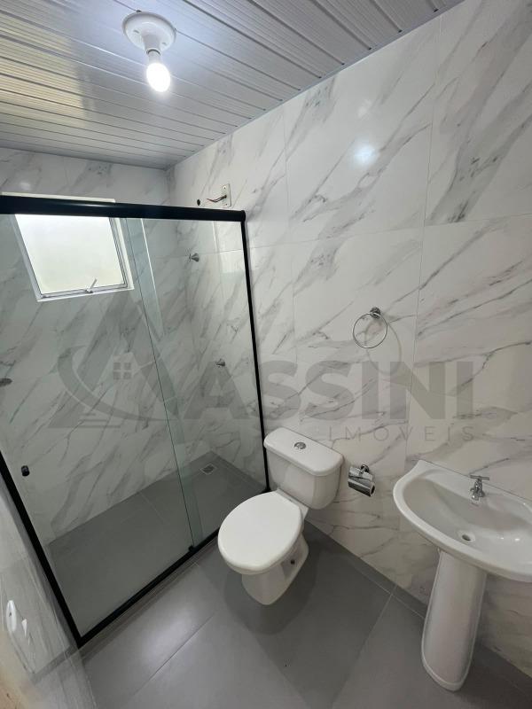 Apartamento à venda no Cedrinho: 
