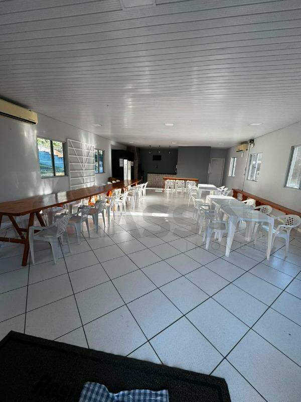 Apartamento à venda no Cedrinho: 