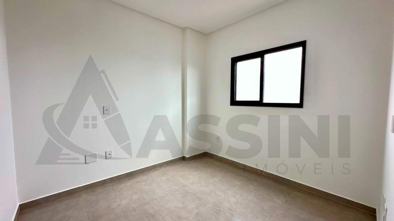 Apartamento à venda no Santa Terezinha: 