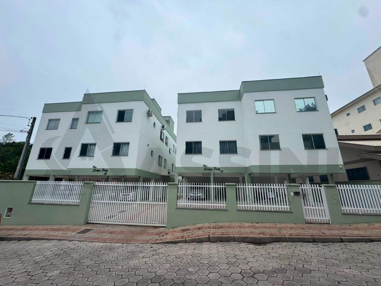 Apartamento para aluguel no Souza Cruz: 