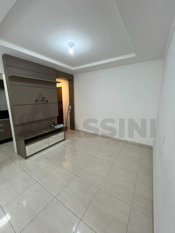 Apartamento para aluguel no Souza Cruz: 