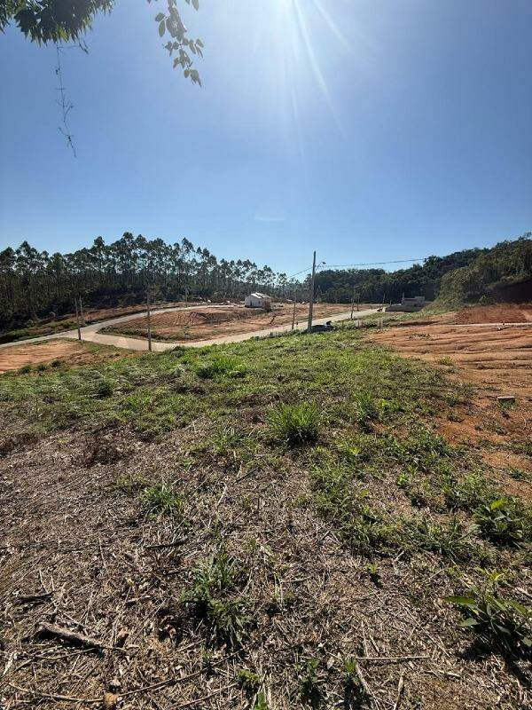 Lote em condomínio à venda no Dom Joaquim: 