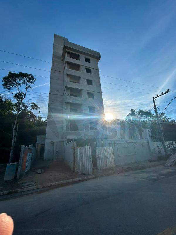 Apartamento à venda no Limoeiro: 