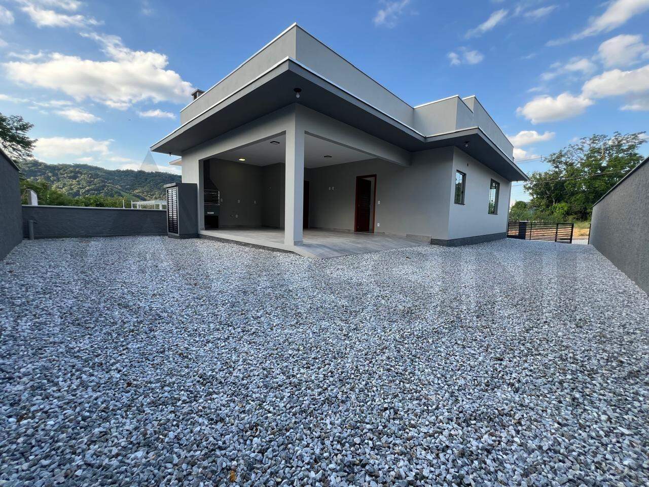 Casa à venda no Dom Joaquim: 