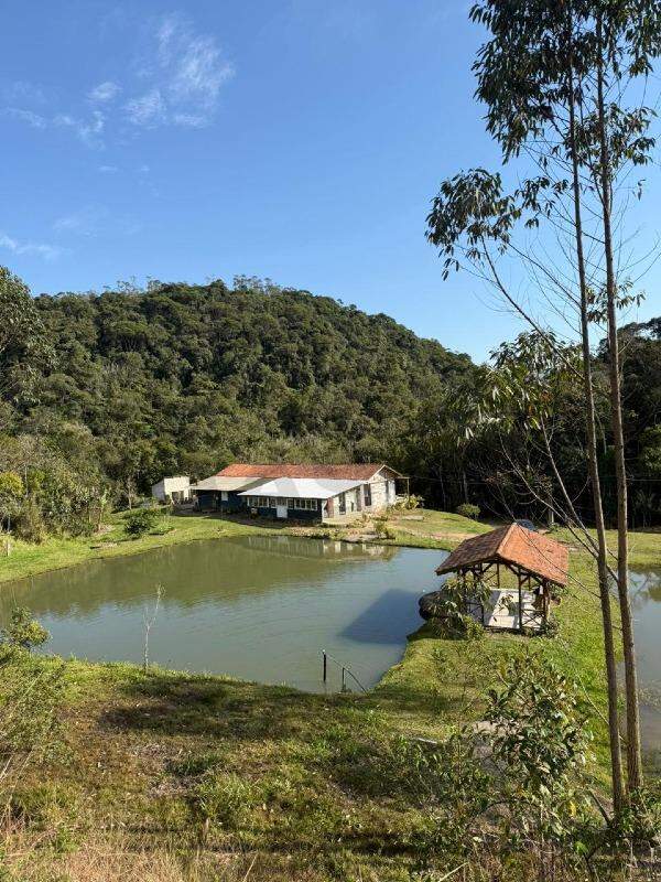 Sítio à venda no Cedro Alto: 