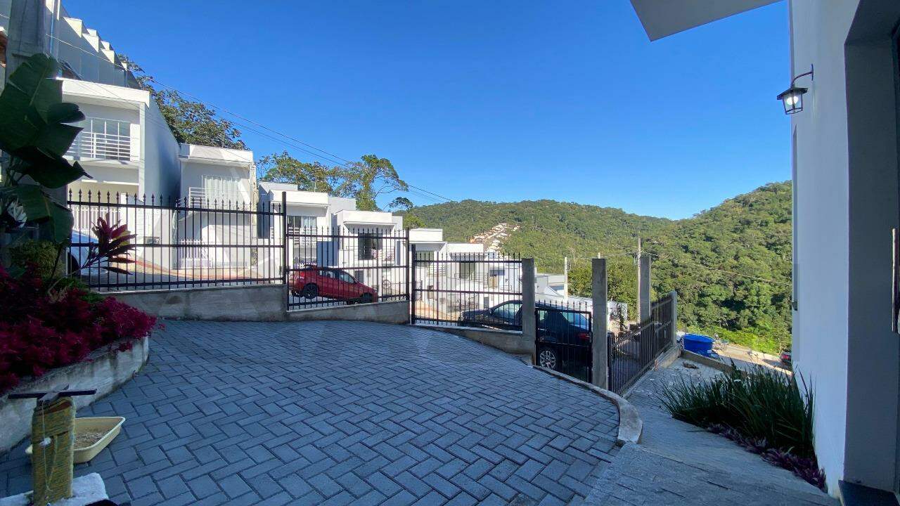 Casa à venda no Limeira Baixa: 