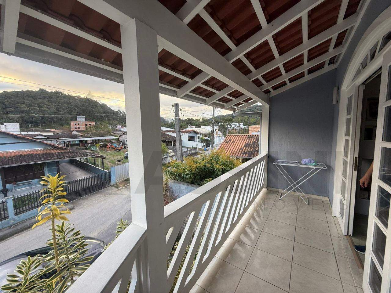 Casa à venda no Guarani: 