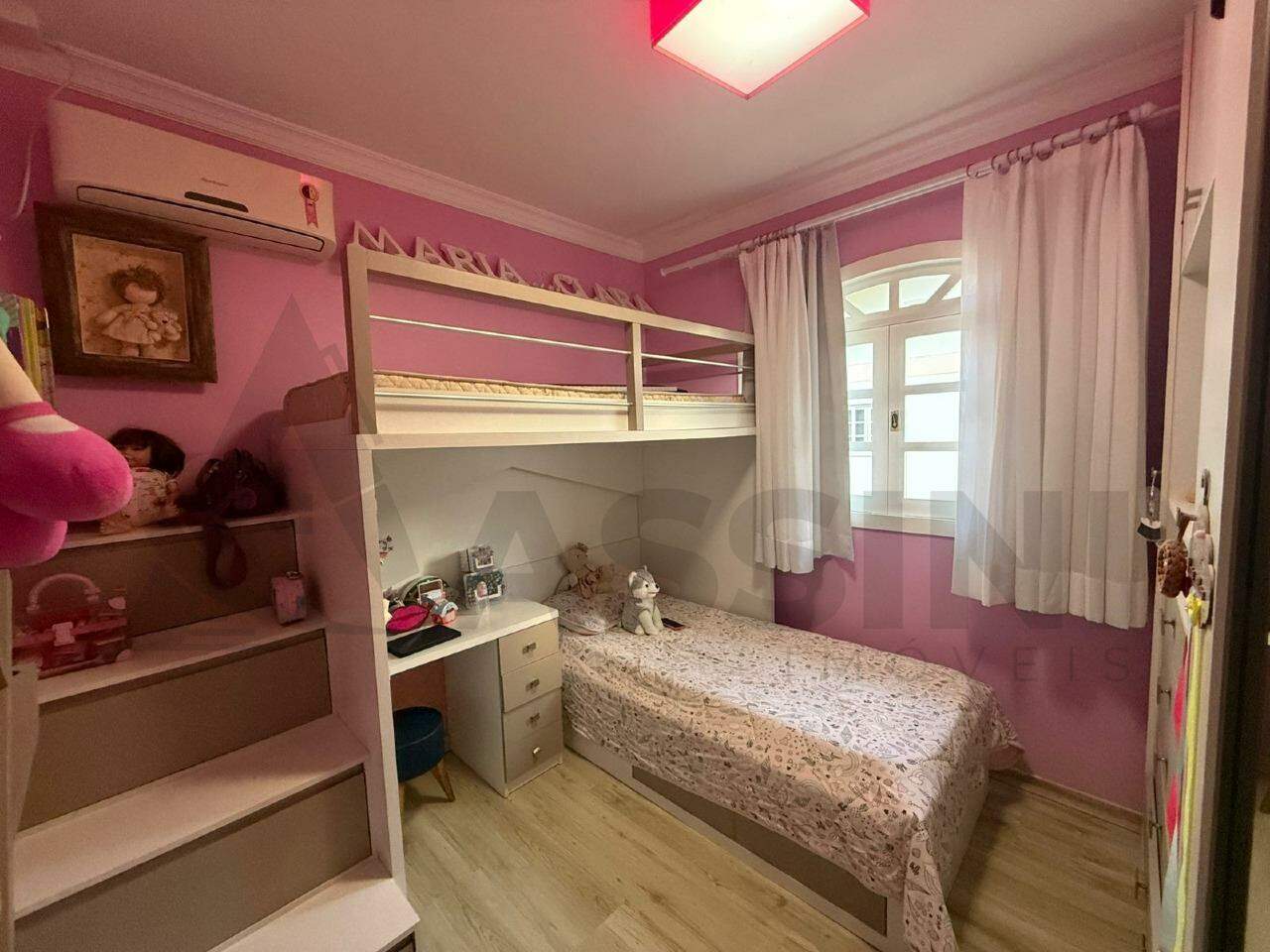 Casa à venda no Guarani: 