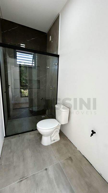 Casa à venda no Primeiro de Maio: 