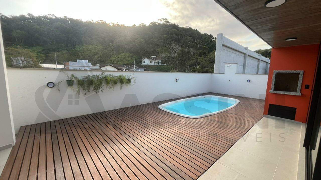 Casa à venda no Guabiruba Sul: 