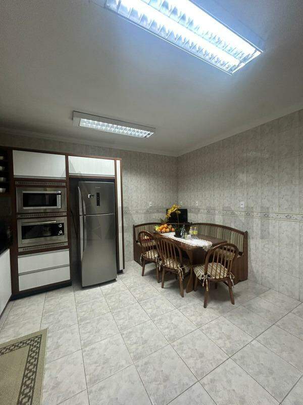 Casa à venda no Primeiro de Maio: 