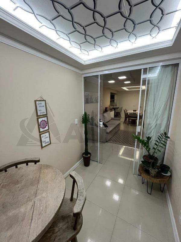 Apartamento à venda no Centro I: 