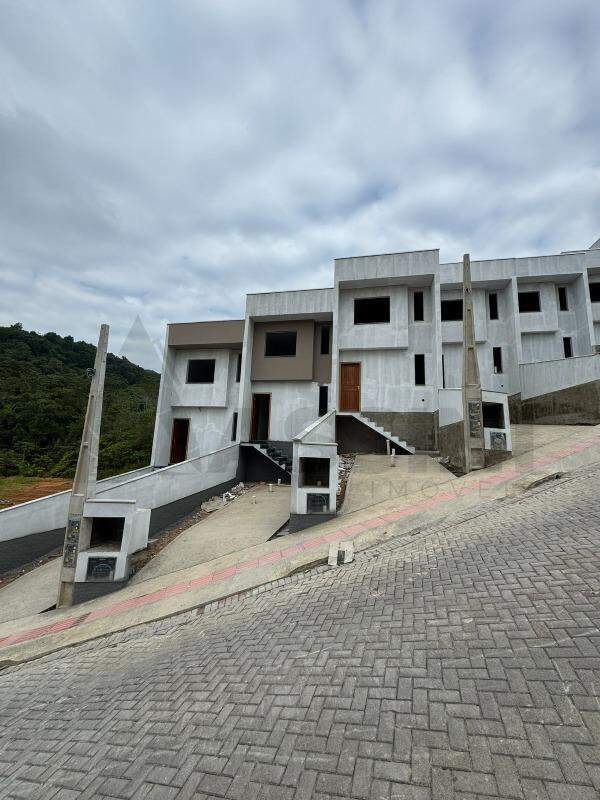 Casa à venda no São Pedro: 