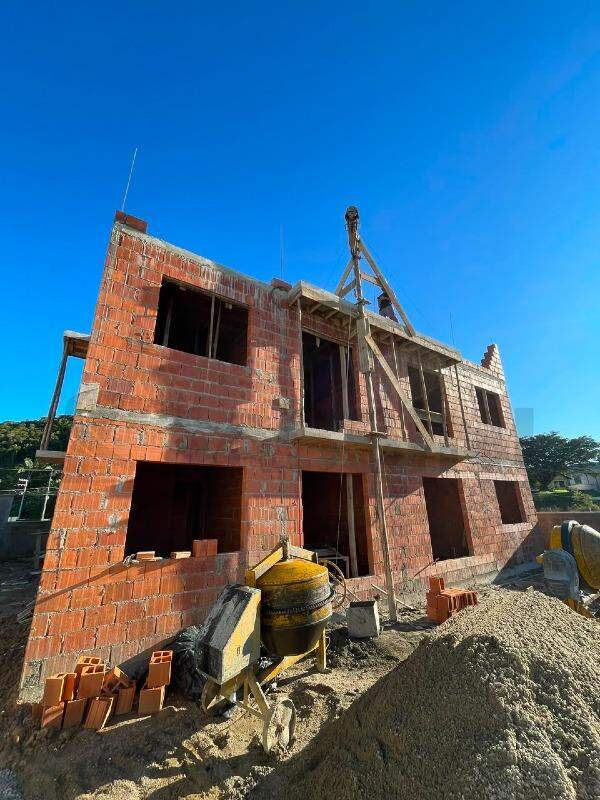 Apartamento à venda no Limeira Baixa: 