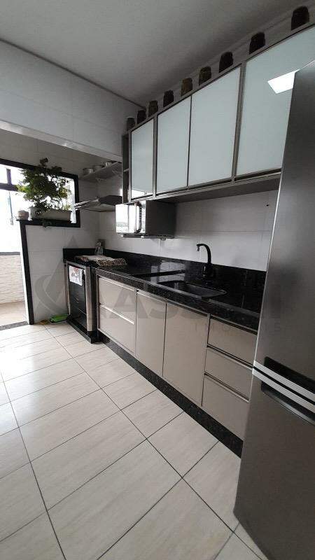 Apartamento à venda no Santa Terezinha: 