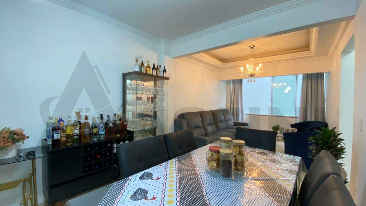 Apartamento à venda no Centro I: 