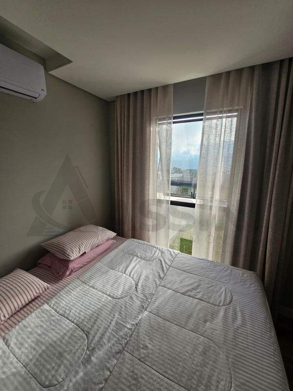 Casa à venda no Primeiro de Maio: 