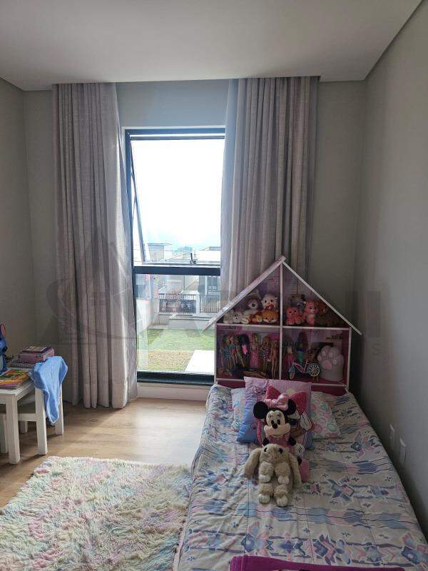 Casa à venda no Primeiro de Maio: 