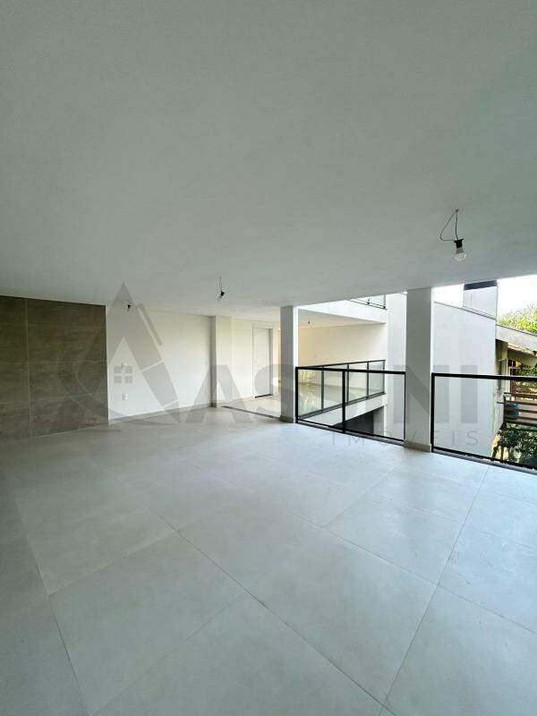 Casa à venda no São Pedro: 