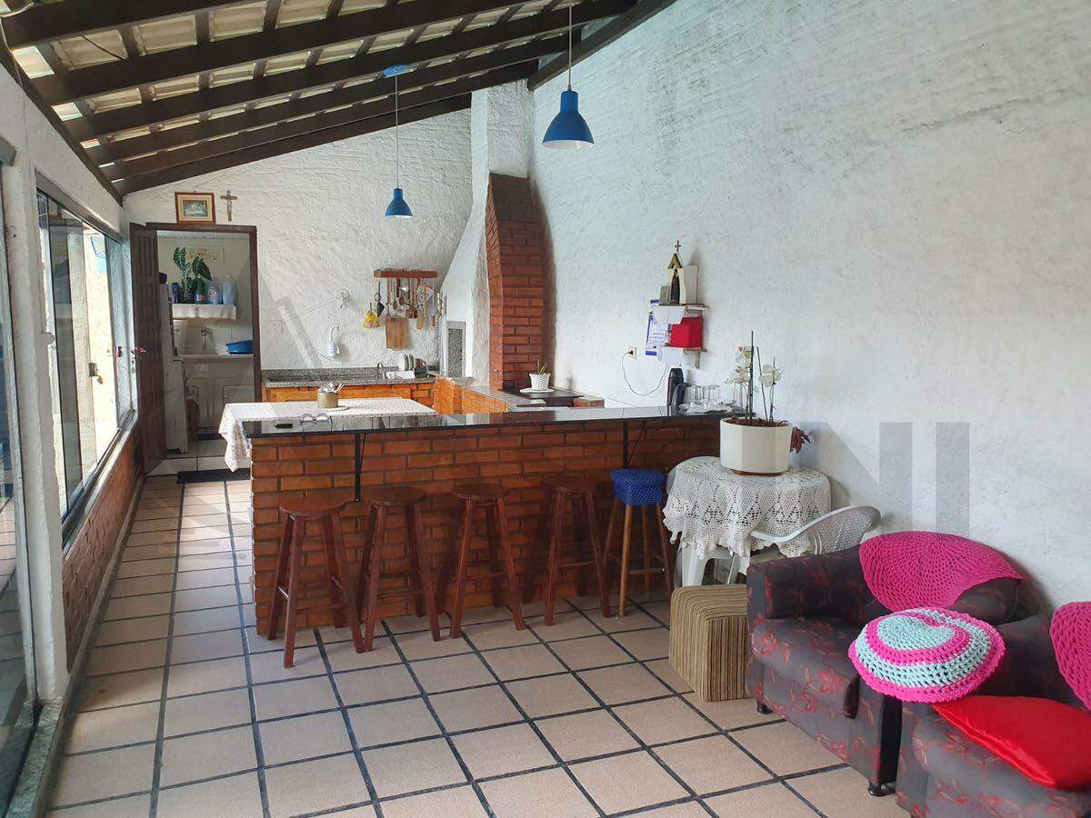 Casa à venda no Planalto: 