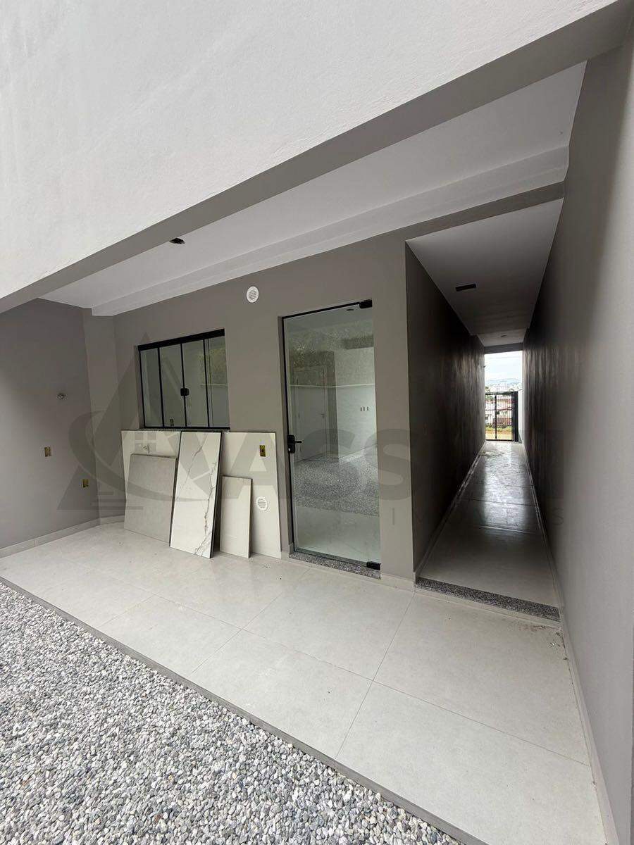 Casa à venda no Steffen: 