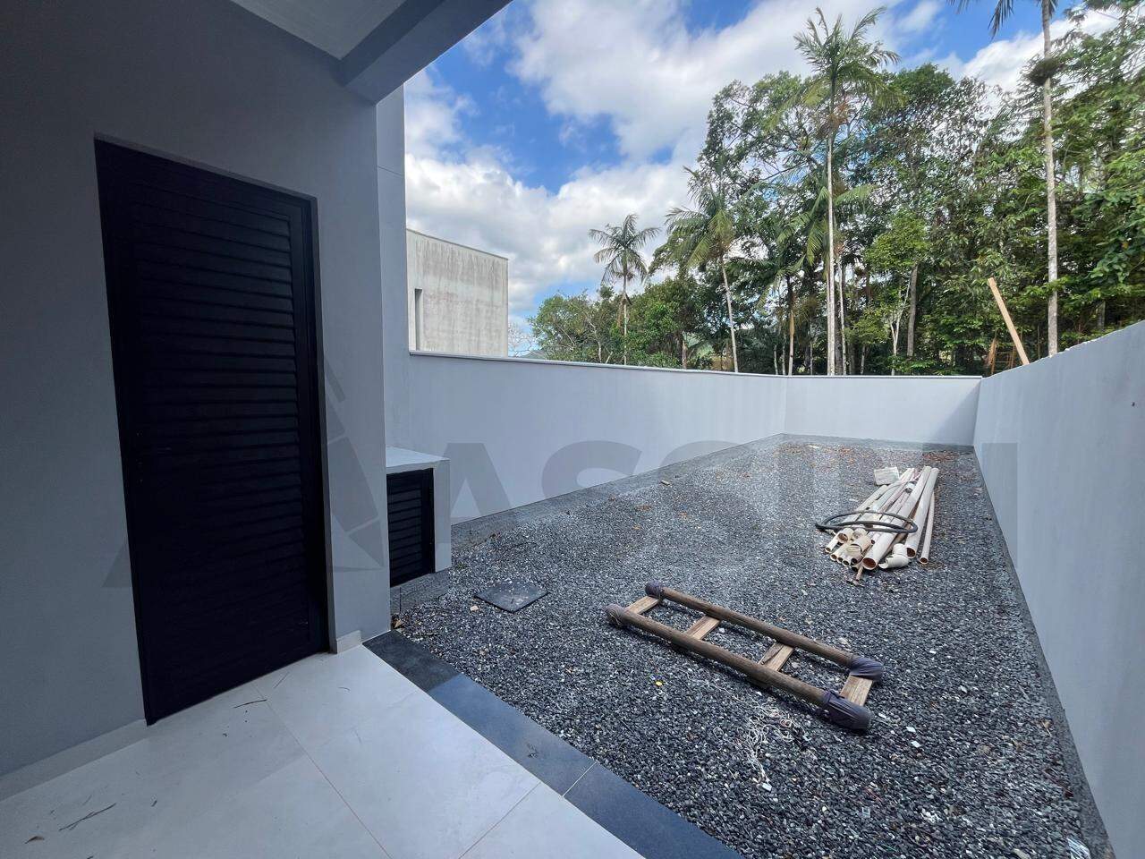 Casa à venda no Poço Fundo: 