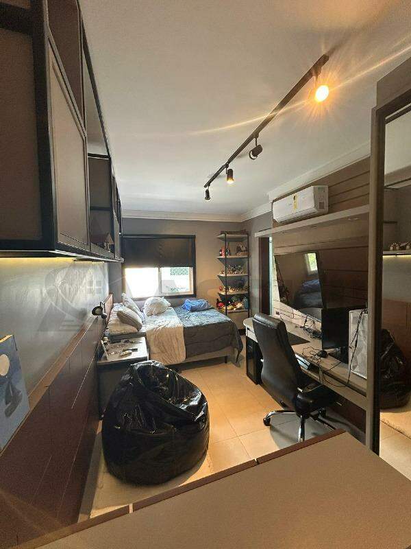 Apartamento à venda no Centro I: 