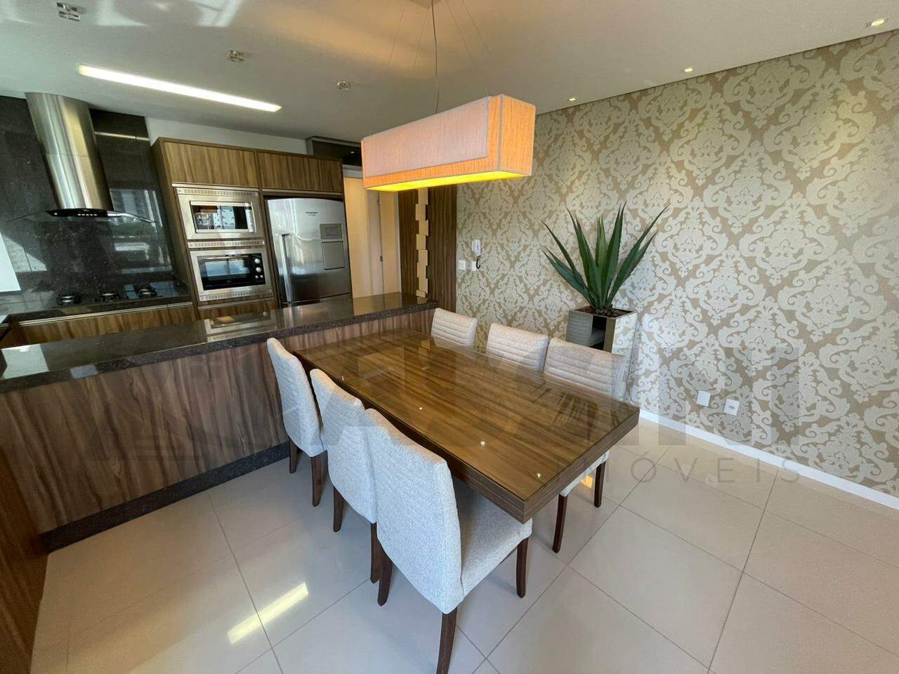 Apartamento à venda no Centro II: 