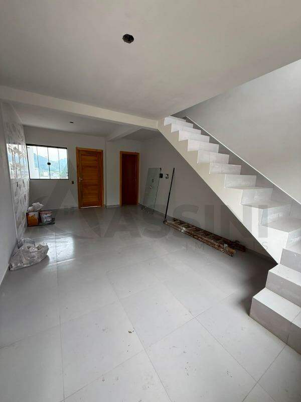 Casa à venda no Limeira Baixa: 