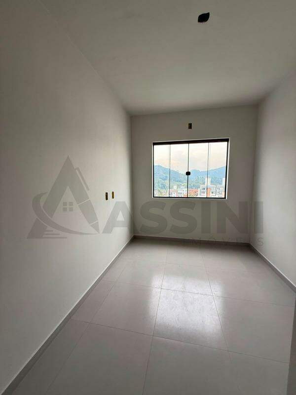 Casa à venda no Limeira Baixa: 
