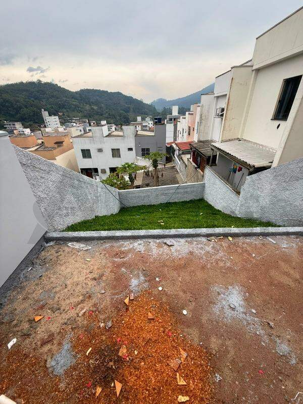 Casa à venda no Limeira Baixa: 