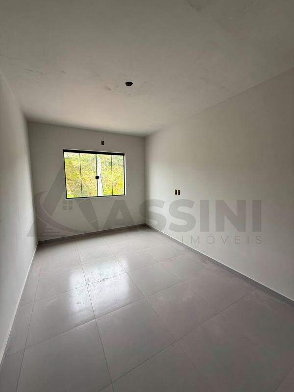 Casa à venda no Limeira Baixa: 