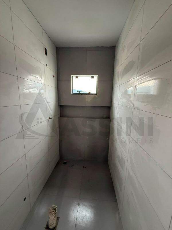 Casa à venda no Limeira Baixa: 