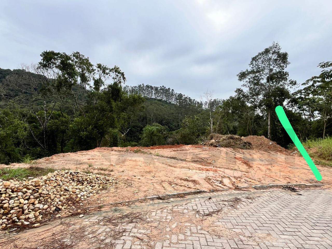 Lote à venda no Volta Grande: 